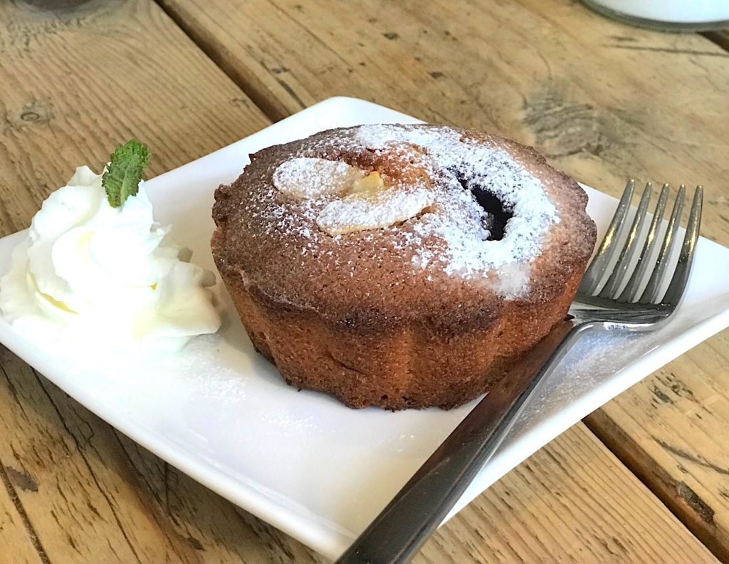 Blackberry-Almond Brown-Butter Mini Cakes